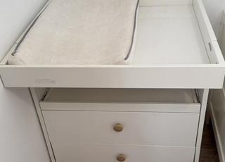Table de change pour bébé IKEA