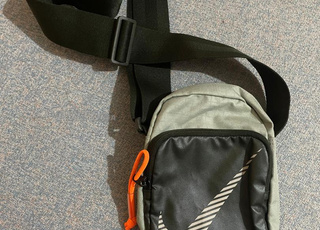 Sac-à-Poches NIKE - Taille Moyen