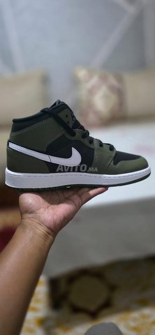 jordan 1 mid original N 40 Y