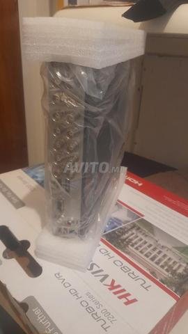 dvr xvr 16 ports 2MP hikv - 2