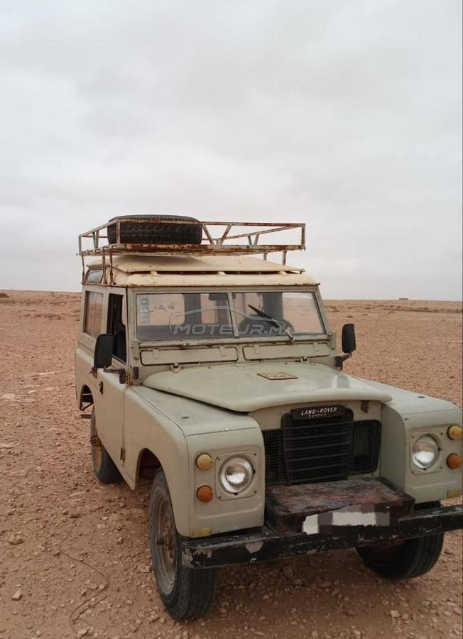 سيارة لاند روفر 