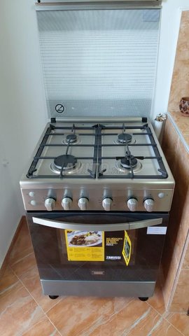 cuisinière zanussi neuve