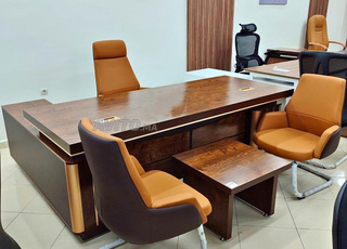 مكتب مستورد أنيق مع كرسي مريح بجودة عالية 🪑💼