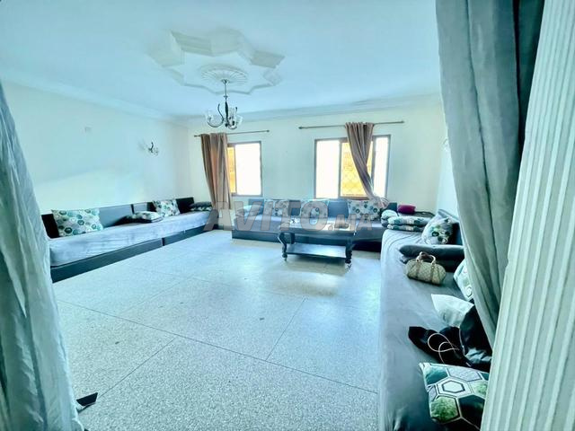 Appartement à louer 130 m² à Rabat - 2