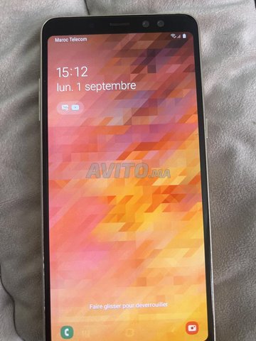 sumsung A8 bon état a vendre 