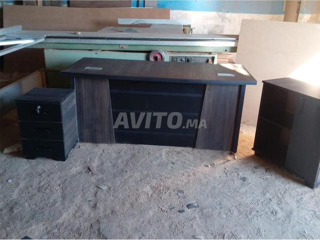 Fabrication Des Bureaux En Bois  Semi Métallique