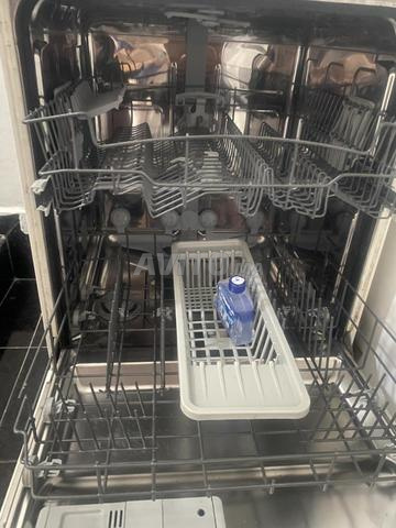 Vaisselle bon occasion à vendre 