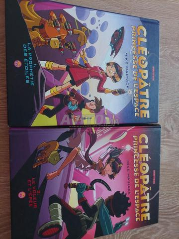 lot de 2 livres Cléopâtre en très bonne état 