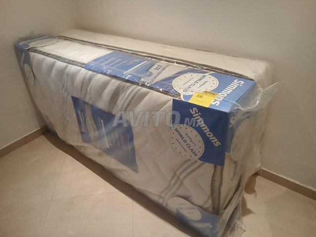2 Matelas Simmons confort dorsale neufs 190x90 