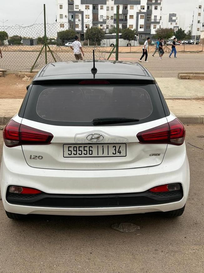 hyundai i20 ba9a n9iya li mahtam marhba