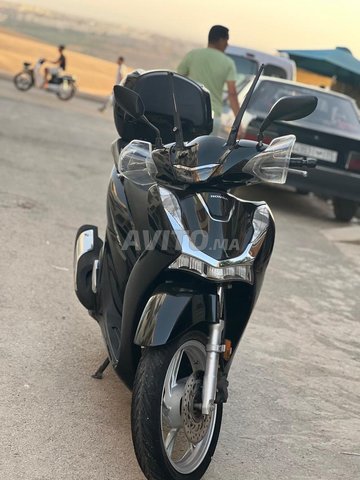  2021  honda sh 