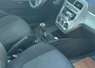 Fiat Punto Diesel Manuelle 2015 à Mohammedia