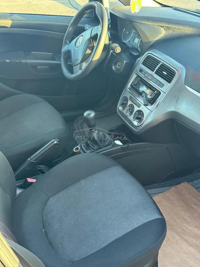 Fiat Punto Diesel Manuelle 2015 à Mohammedia