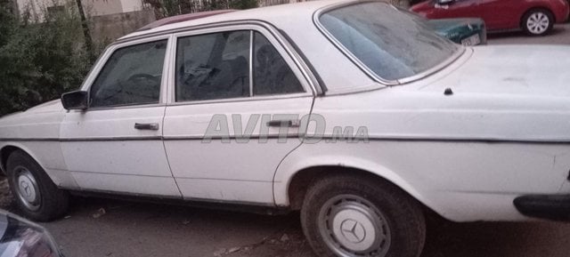Mercedes-Benz 240 Diesel Manuelle 1984 à Meknès