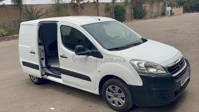 Peugeot Partner 2018 Diesel à vendre حالة جيدة 