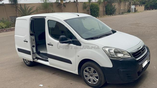 Peugeot Partner 2018 Diesel à vendre حالة جيدة 
