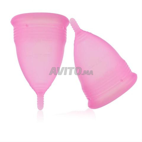 Coupe menstruelle féminine 