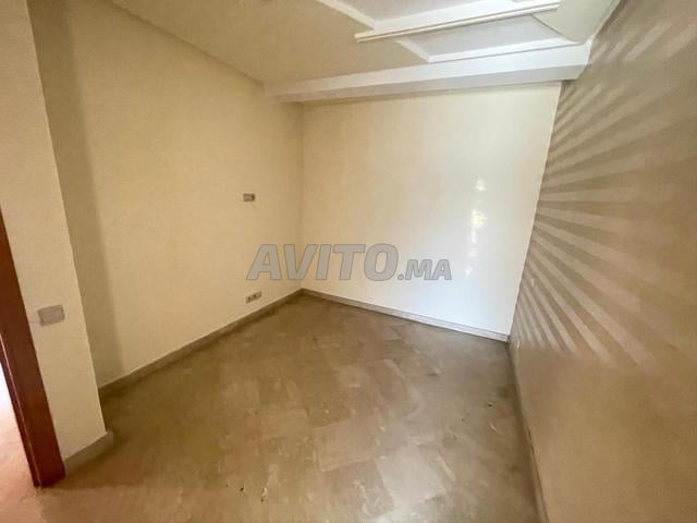 Appartement a vendre 67m2 pas loin du centre  - 2