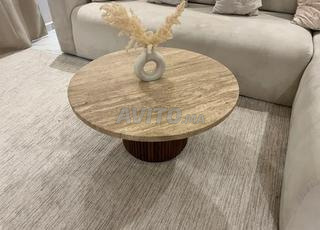 Table basse en travertin 