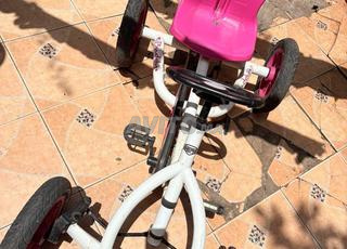 Kart à pédales enfant – Bon état