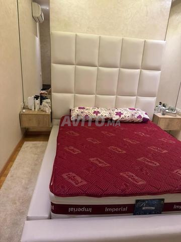 Sommier et matelas en bon état (prix négociable) - 2