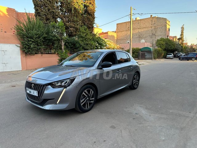 Peugeot 208 Diesel Manuelle 2023 à Marrakech