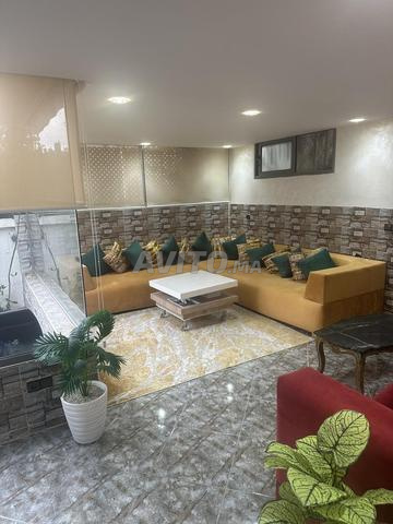 APPARTEMENT À VENDRE - 2