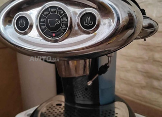 Machine à café illy capsules 