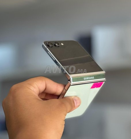 SAMSUNG Z-FLIP 5