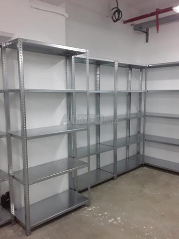 rayonnage léger avec 5 tablettes pour le stockage - 2