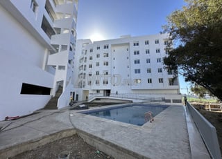 Appartement Neuf 3 Chambres avec Piscine 