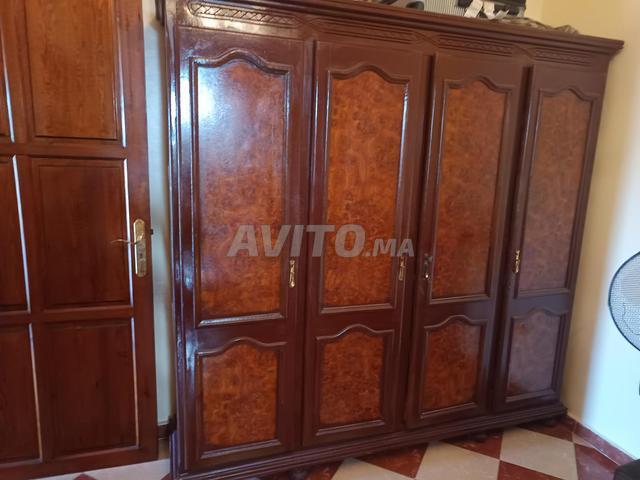 Armoire en bois massif 4 portes – très bon état - 2