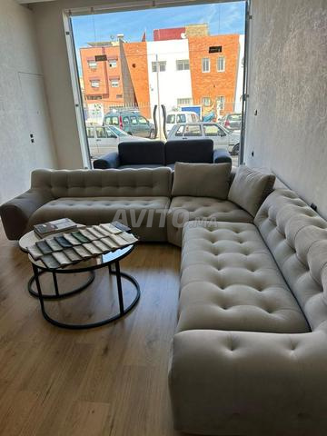 Canapé moderne en L sur mesure avec design premium