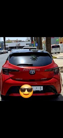 toyota corollla hybrid très très bon état 