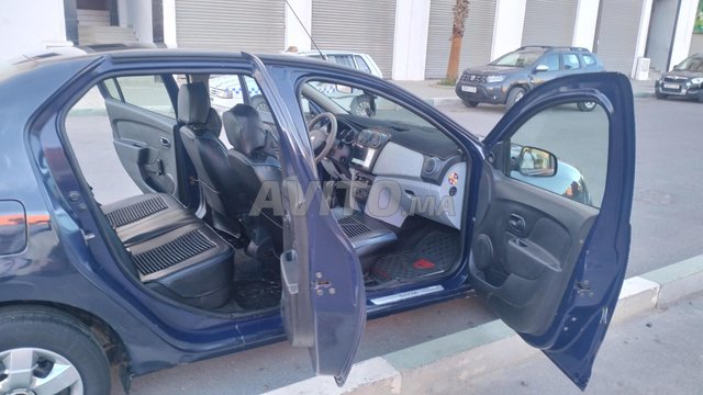 une belle voiture dacia logn a vendre