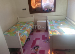 chambre 2 lit matelat chevet et mario