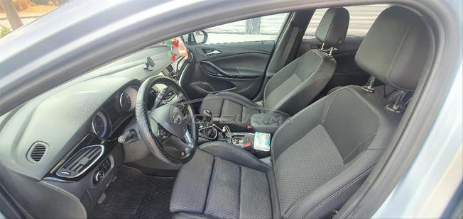 Opel Astra Diesel Automatique 2017 à Casablanca