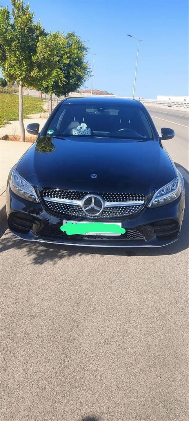 c 220 amg excellent etat