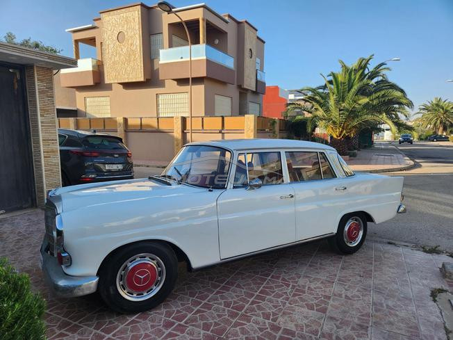 Mercedes-Benz 200 Diesel Manuelle 1980 à Agadir