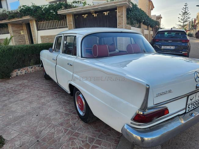 Mercedes-Benz 200 Diesel Manuelle 1980 à Agadir