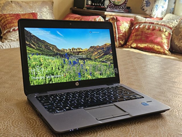 pc portable HP EliteBook 820 i5 Gen 6 Ram 12GB 