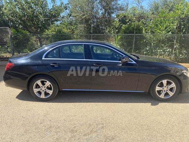 Mercedes Classe E – Excellent état – Automatique 