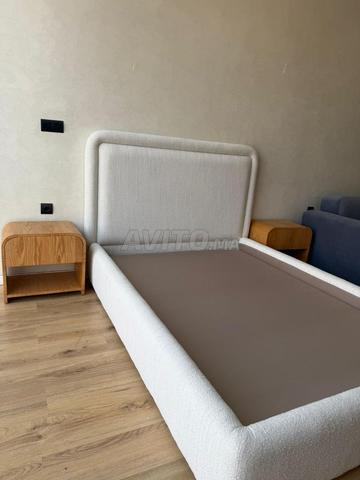 Lit tapissier design moderne sur mesure