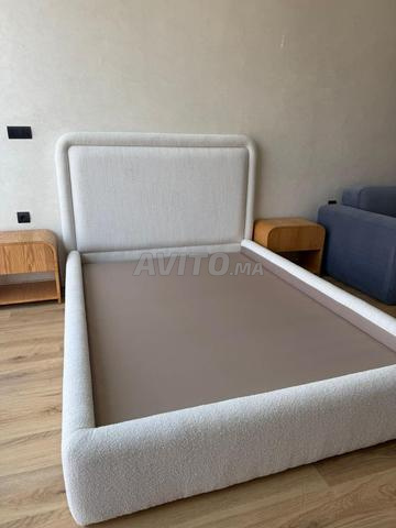Lit tapissier design moderne sur mesure
