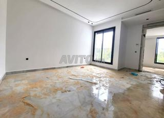 استوديو جديد 40م2 الطابق الثاني كراج موثق برينسيس