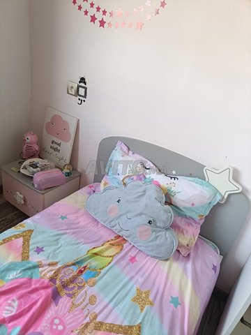 Chambre fille en très bon état 