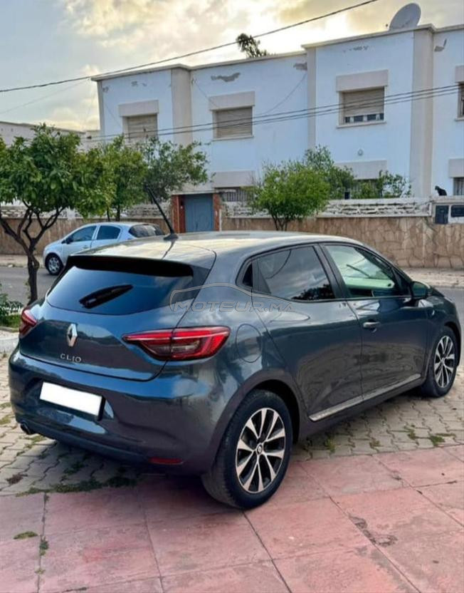 clio 5 jdida li mahtam itasl 
