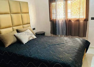 appartement Jardin Majorelle lila 300 dh