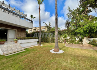 Villa de Prestige sur 1010m² de Terrain à Vendre