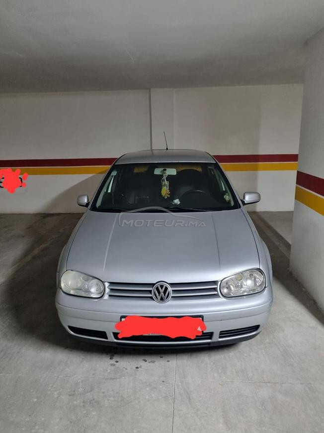 voiture de marque volkswagen golf 4 en bon état 